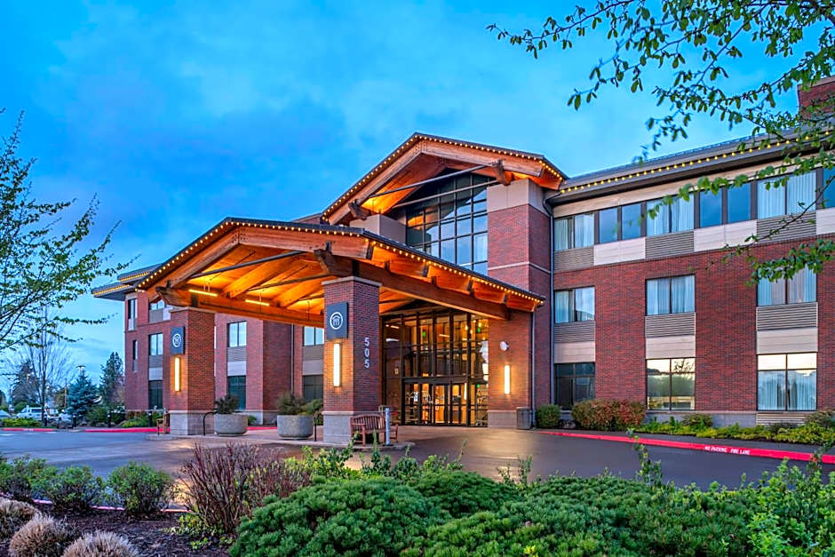 Best Western Premier Boulder Falls Inn