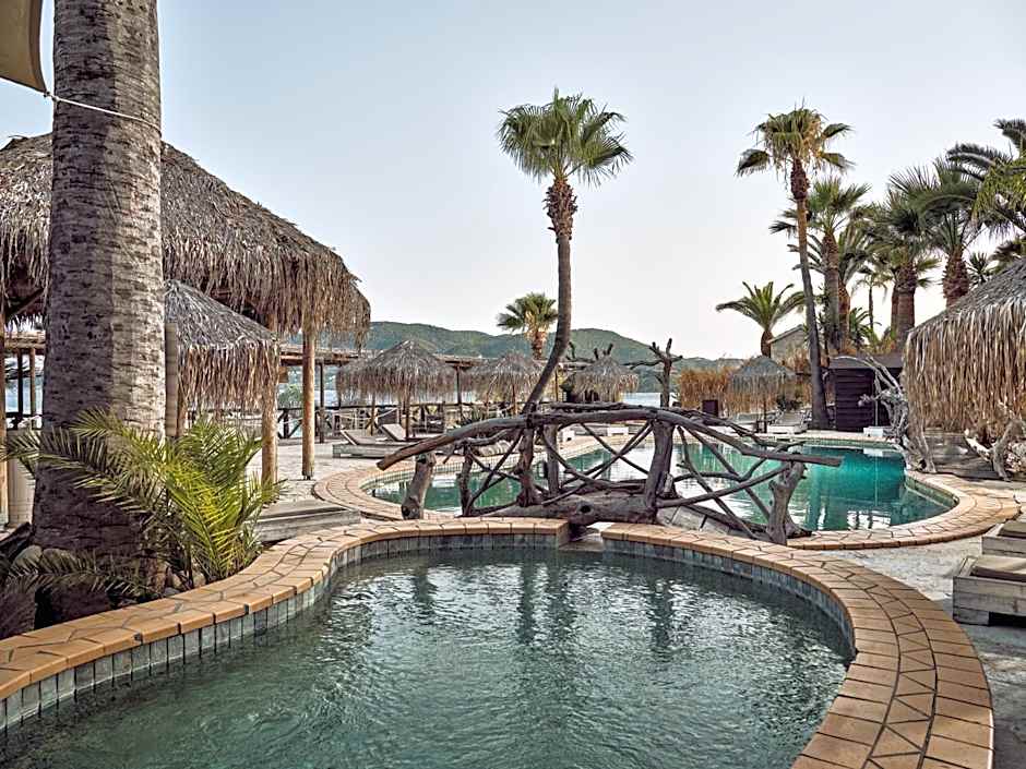 Gloria Maris Hotel Suites and Villas