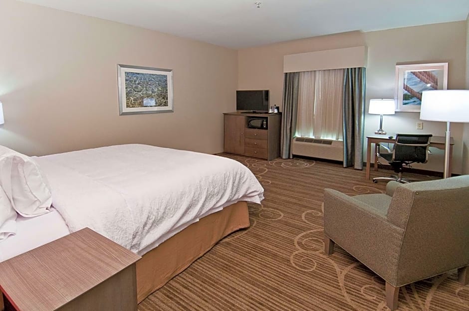 Hampton Inn By Hilton & Suites Pensacola/I-10 Pine Forest Road