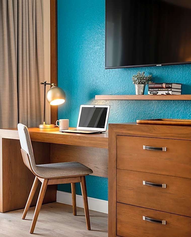Compass Hotel by Margaritaville Anna Maria Sound