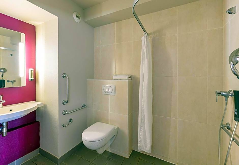 B&B HOTEL Lyon Caluire Cité Internationale