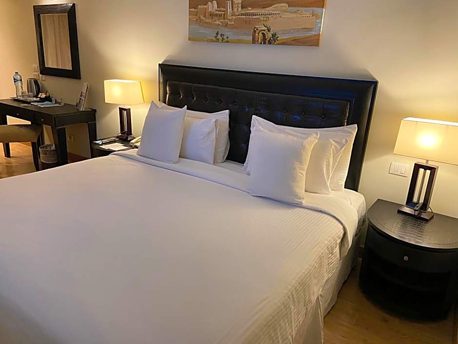 Barcelo Cairo Pyramids