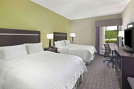 2 Queen Beds Nonsmoking