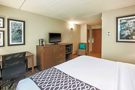 Executive King Room with Sofa Bed