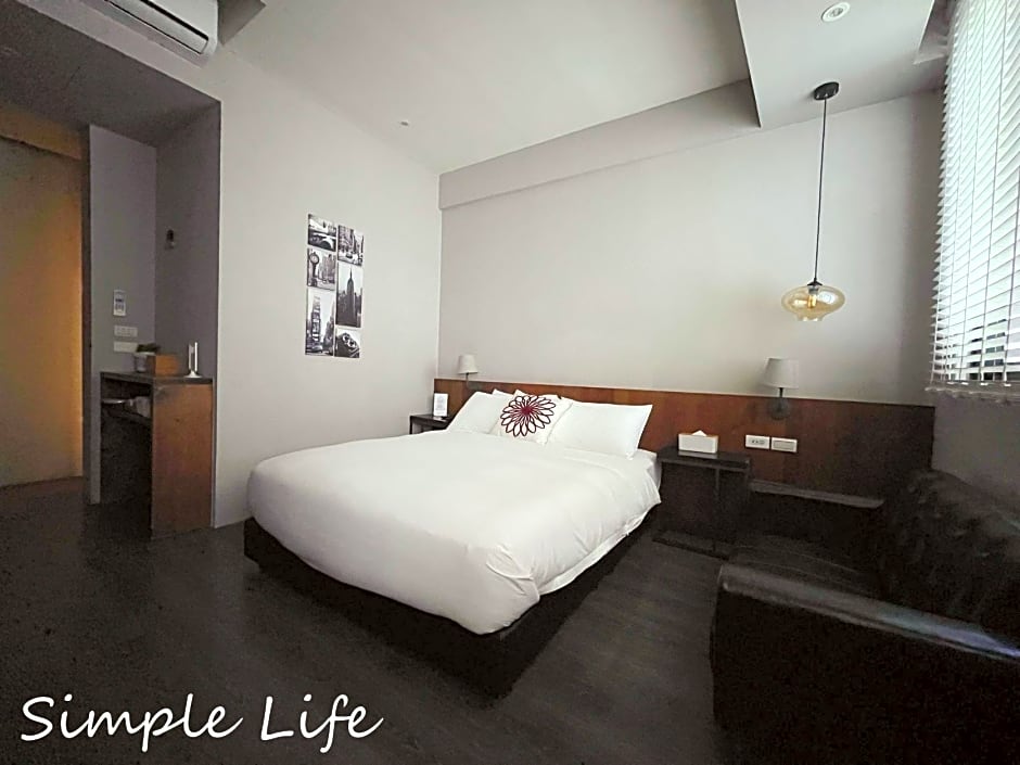 Simple Life Room