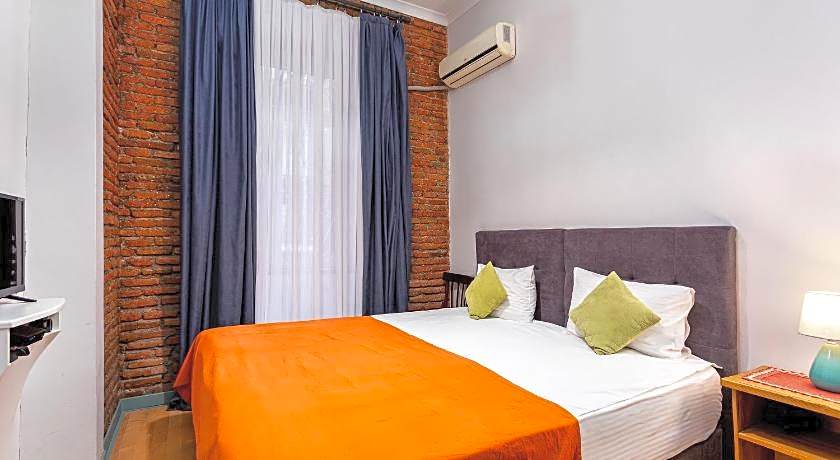 Ethnograph Old Tbilisi Hotel