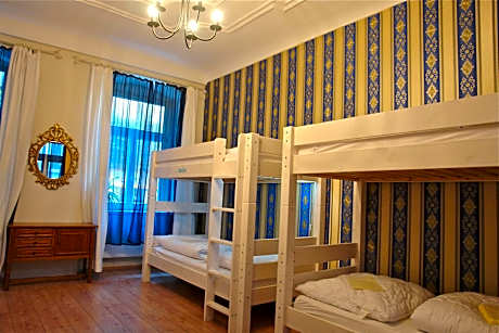 Bed in 6-Bed Dormitory Room