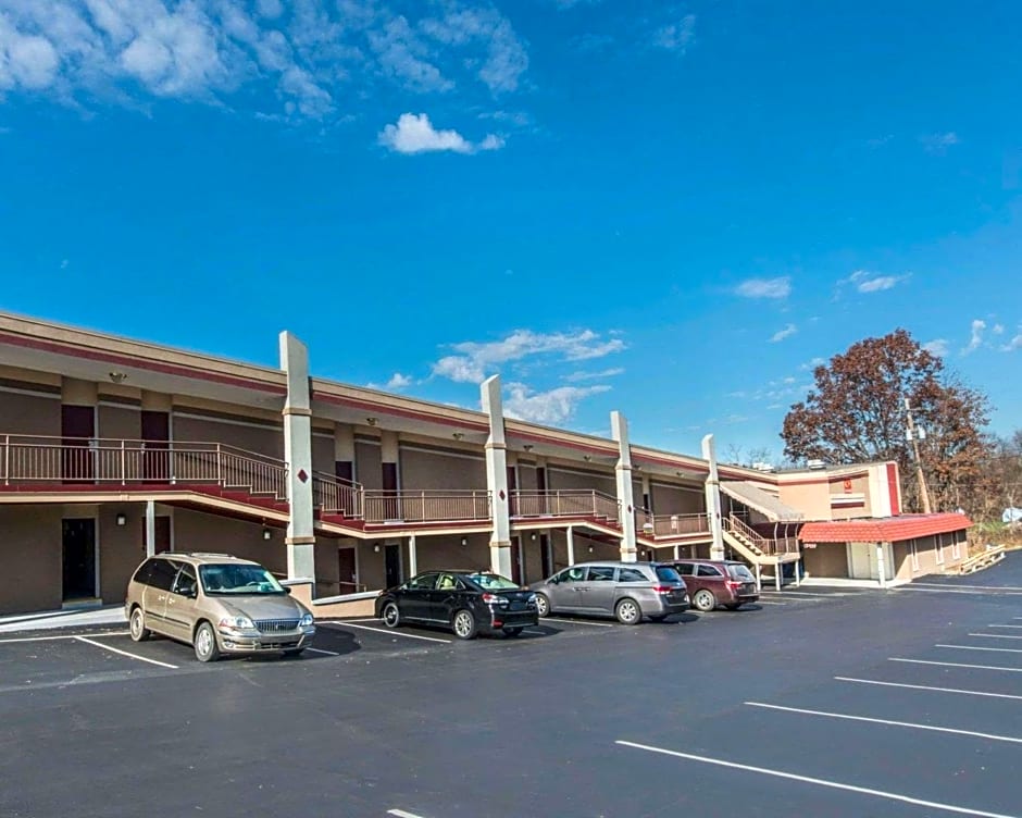 Econo Lodge Hermitage