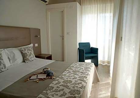 Family Room with Sea View