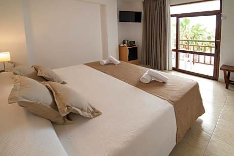 Superior King Room with Balcony