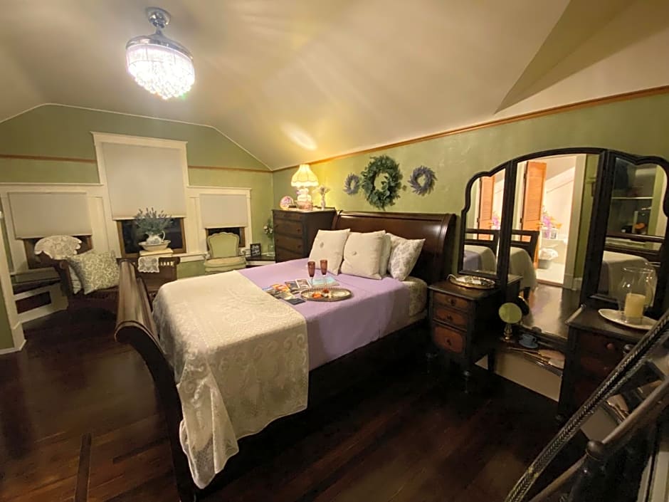 The Abriendo Inn