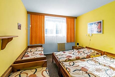 Quadruple Room with Private Bathroom