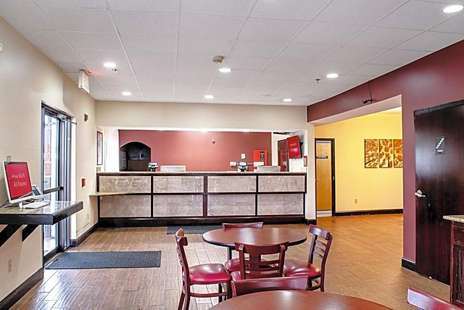 Red Roof Inn & Suites Middletown-Franklin