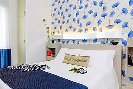 Family Room (2 Adults + 2 Children)