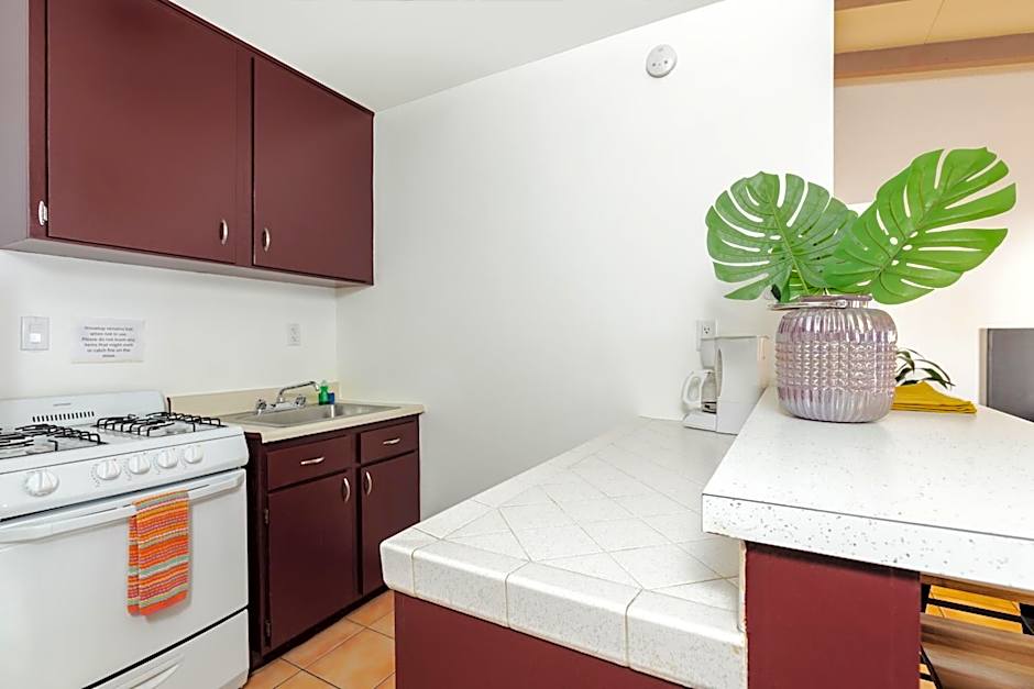 Float Palm Springs - Adults Only