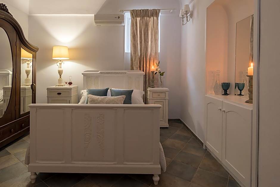 For All Seasons Mansion – Vothonas, UT