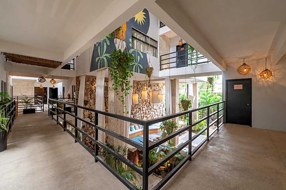 Mayan Monkey Hotel & Hostel Tulum