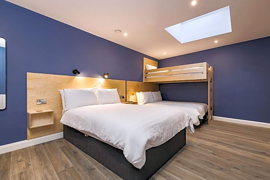 Port 56 Guesthouse
