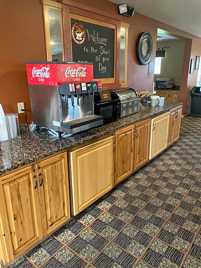 AmericInn by Wyndham Fargo South