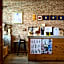 Yimwhan Hostel & Cafe Ayutthaya