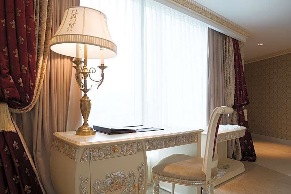 Myko Hotel & Convention Center Makassar
