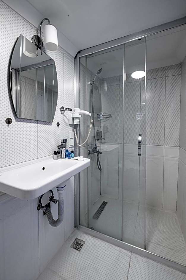 Family Istanbul Hotel