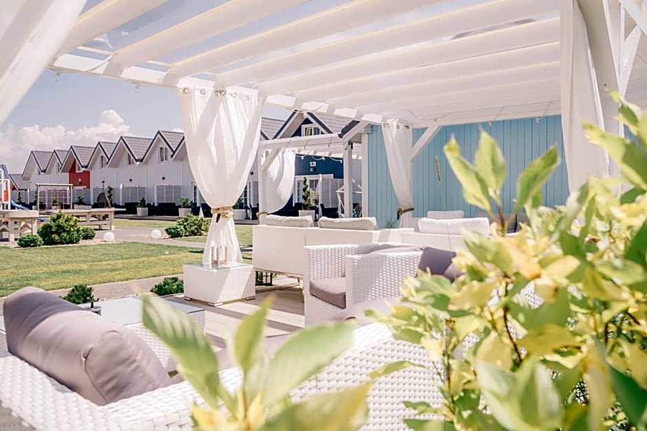 Zatoka Slonca - Domki z basenem, WiFi i parking w cenie!