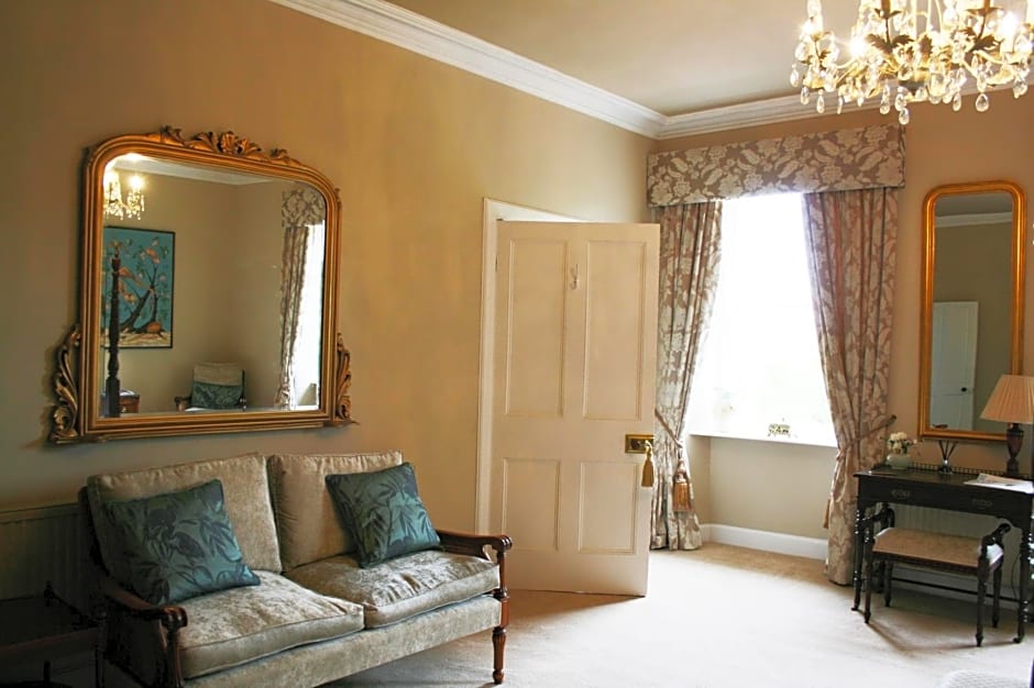 The Old Parsonage Country House