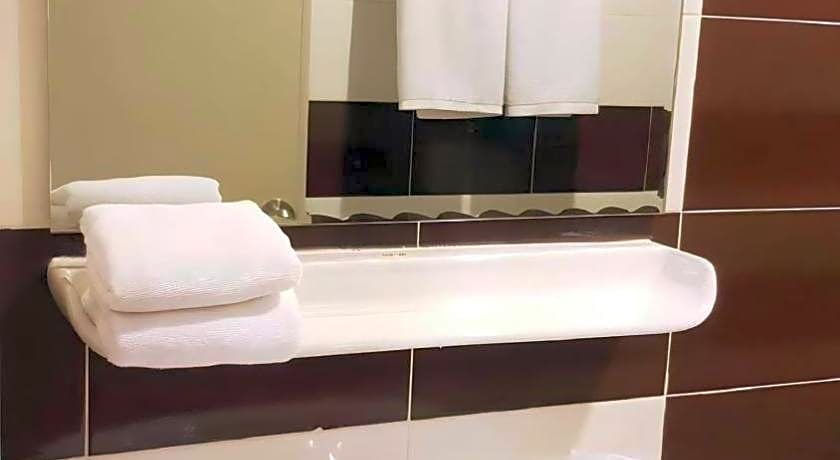 iCheck inn Chill Patong