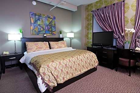 King Room with Spa Bath