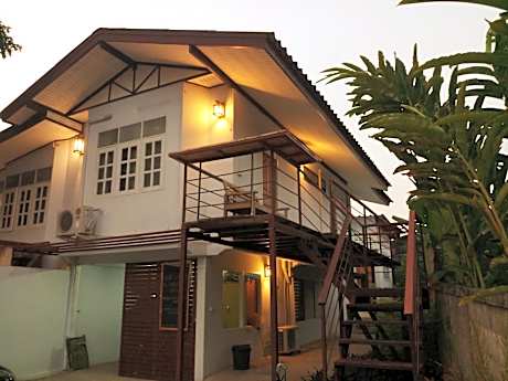 P.L.P Guesthouse - Mae Hong Son