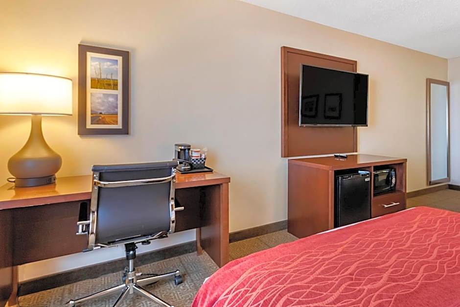 Photo 1 of 2 of 1 King Bed Suite