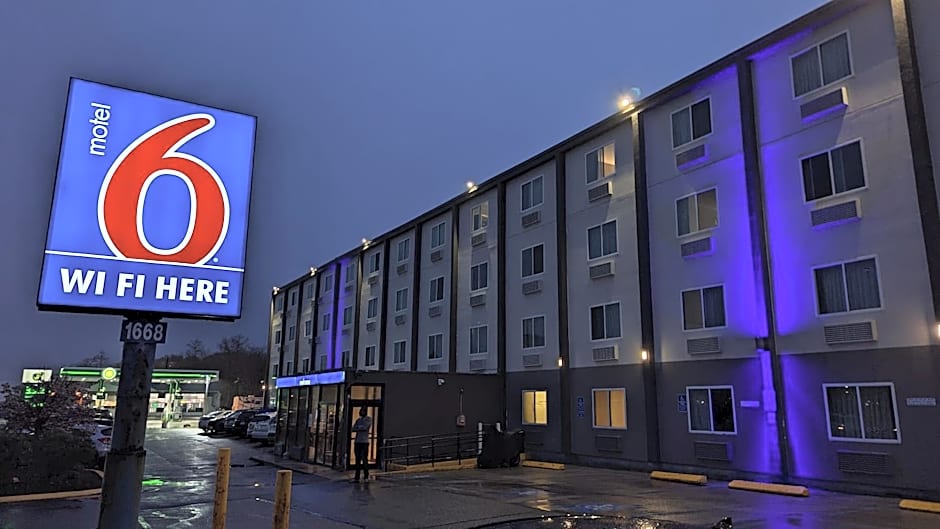 Motel 6-Framingham, MA - Boston West