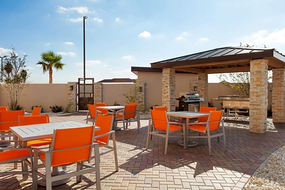 Holiday Inn Express & Suites Edinburg- Mcallen Area, an IHG Hotel