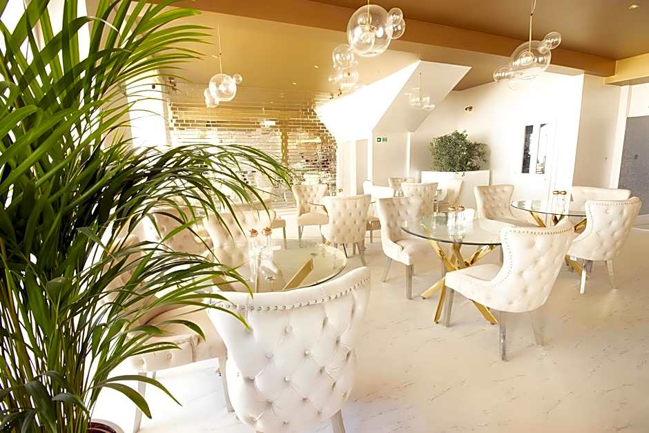 OYO Newquay Beach Hotel