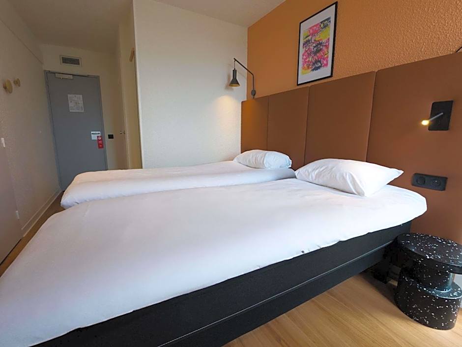 ibis Lyon Est Bron
