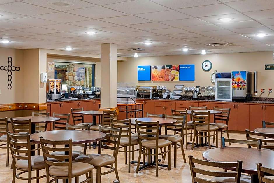 Comfort Inn & Suites Branson Meadows