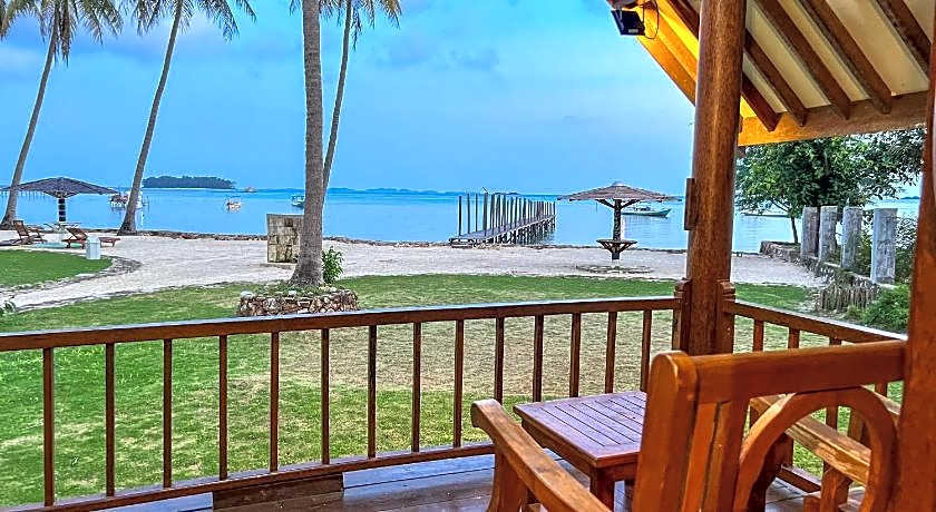 Arys Lagoon Bungalow & Hotel