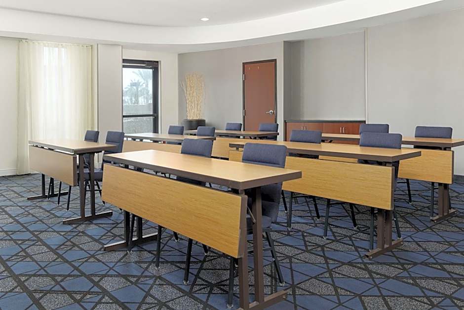 Courtyard by Marriott Ontario Rancho Cucamonga