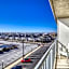 Commander Hotel & Suites