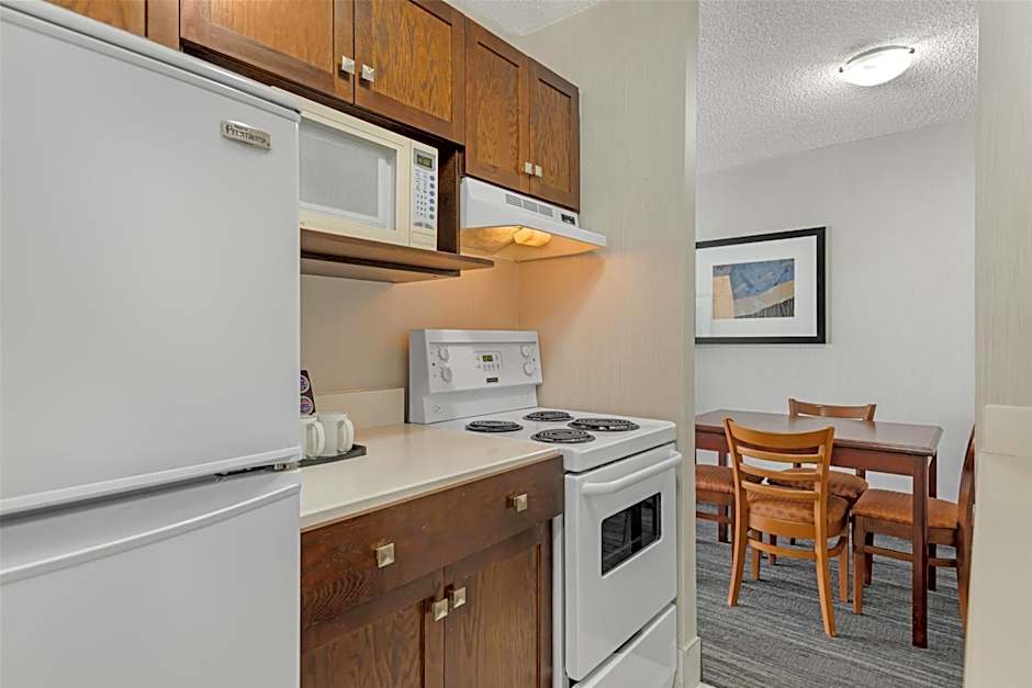 Best Western Plus Suites Downtown