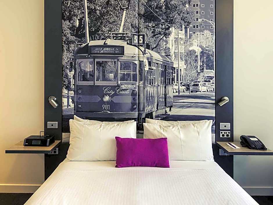 Mercure Melbourne Therry Street