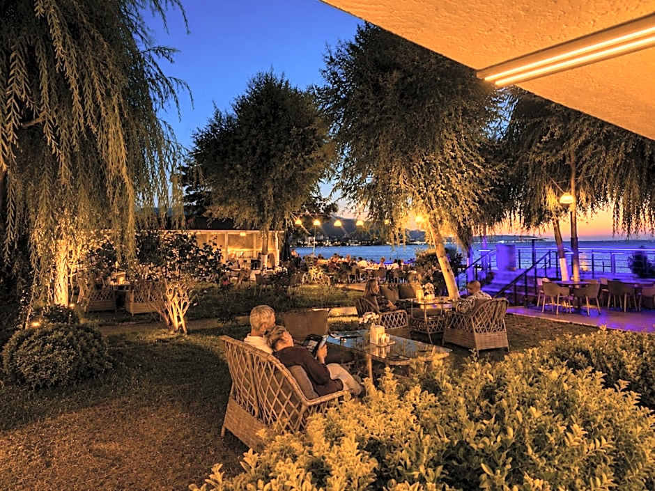 Grand Koru Hotel Beach