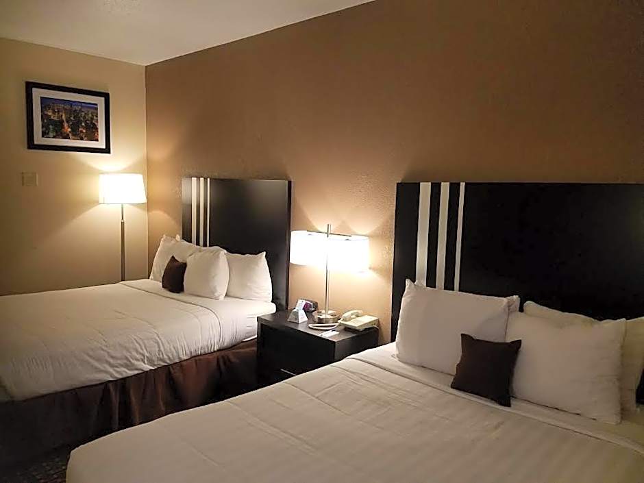 Ramada by Wyndham Glendale Heights/Lombard