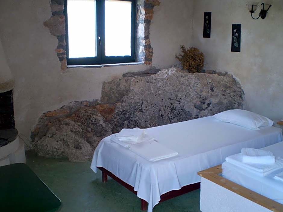 Arachovitika Kalivia