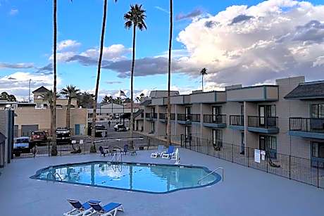 Super 8 by Wyndham Mesa Downtown Near Convention Center