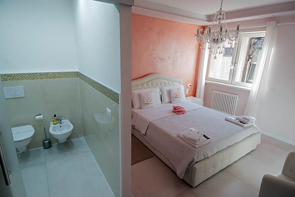 Klemi, rooms in old town Dolomia best home Check in automatico