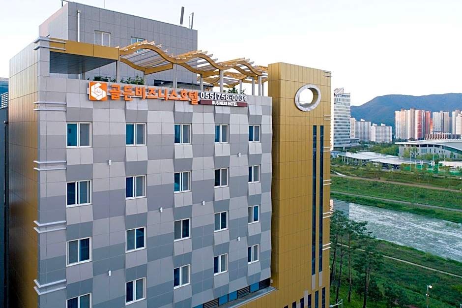 Golden Business Hotel