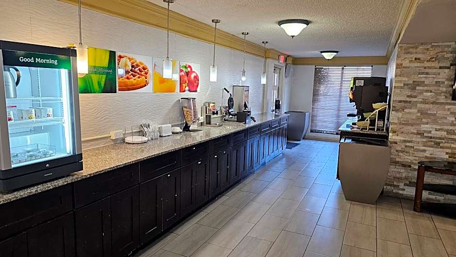 Quality Inn Aurora Denver