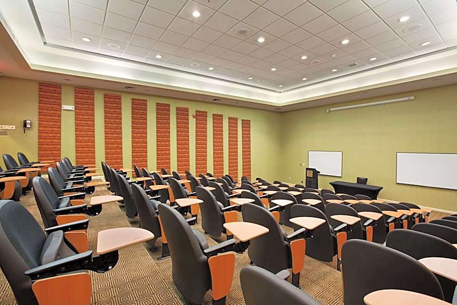 DoubleTree By Hilton Hotel Springfield